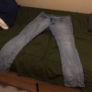 Levi’s light denim skinny jeans